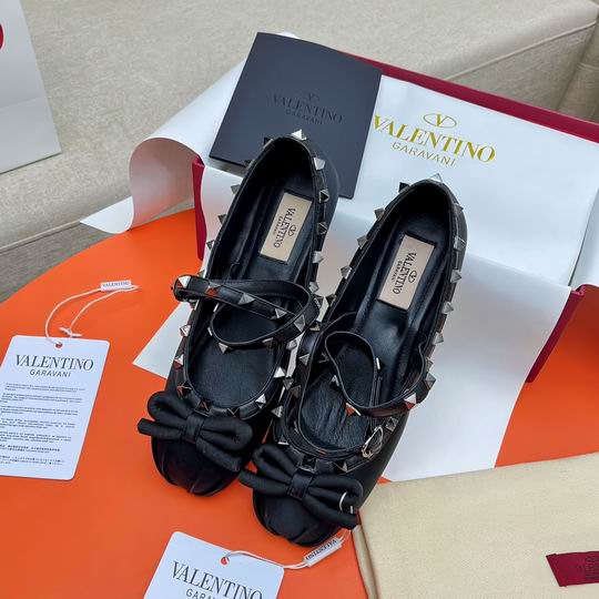 Valentino sz35-40 mnh0402 (1)